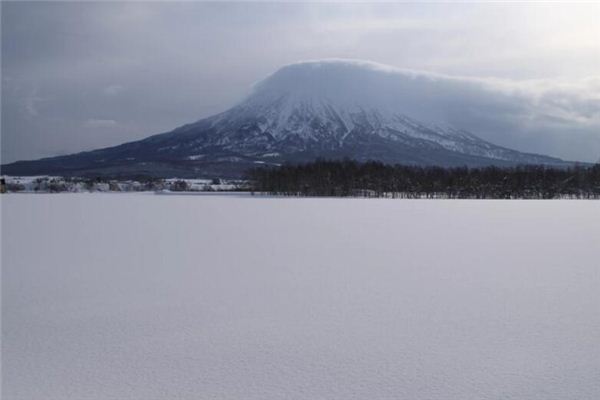 夢見冰天雪地是什麼意思