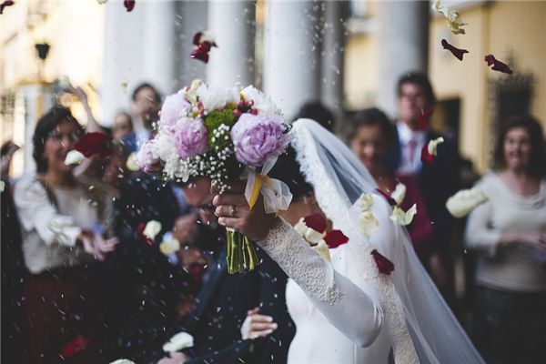 夢見參加別人的婚禮