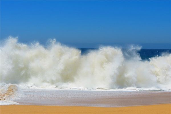 夢見海浪是什麼意思